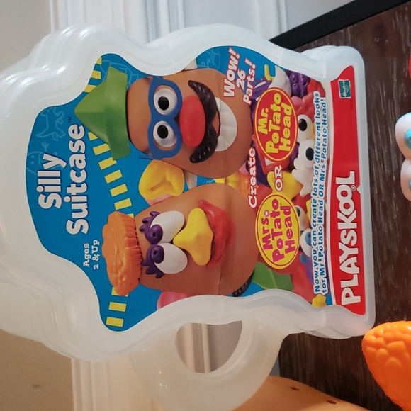2XHP💖 Vnt Playskool Mr. or Mrs Potato Head Silly Suitcase 26 Pc Complete Hasbro - Picture 6 of 10
